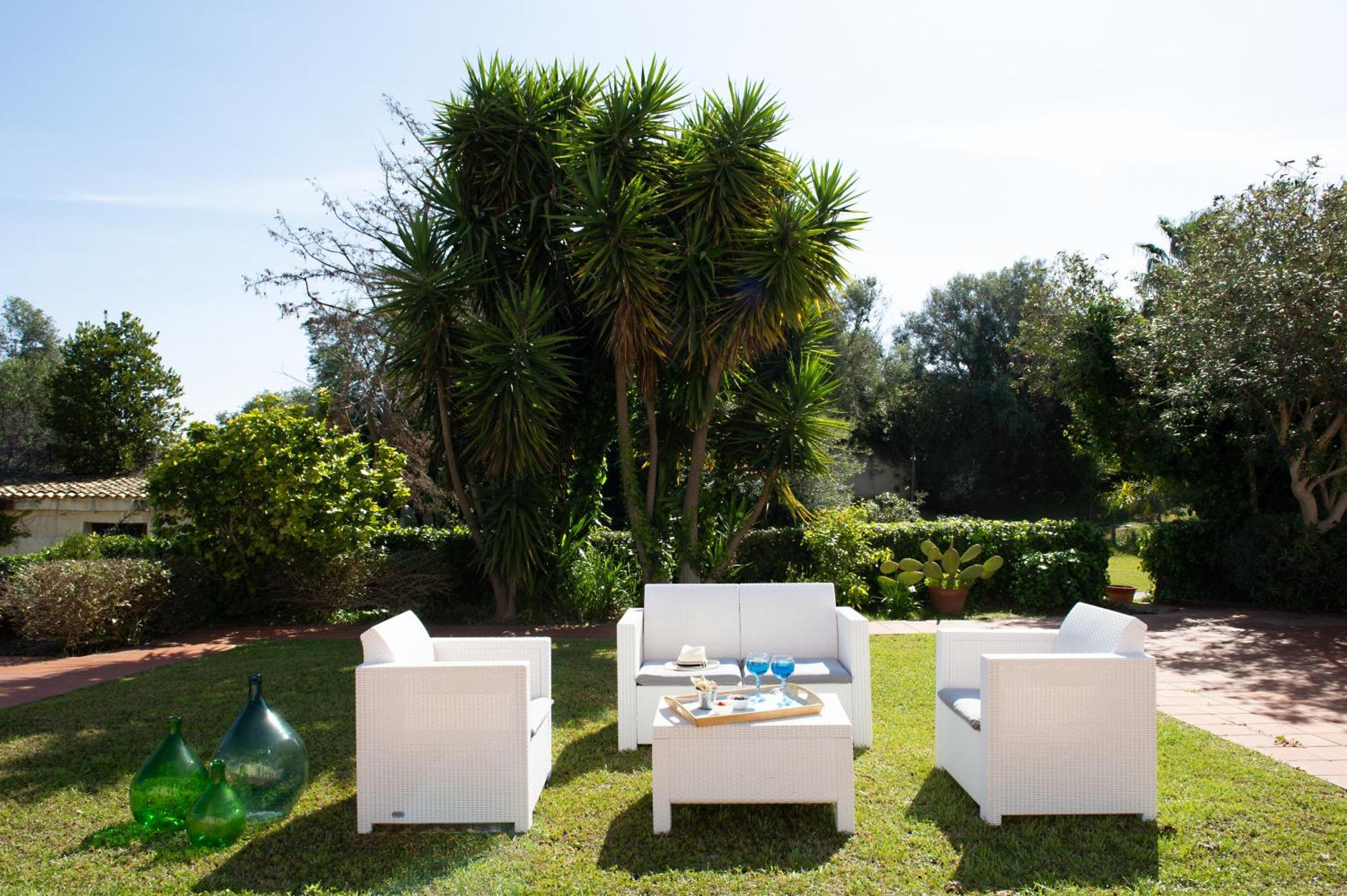 Isola Charm B&B - A Historic Villa Near Punta Del Pero Beach 시라쿠사 외부 사진
