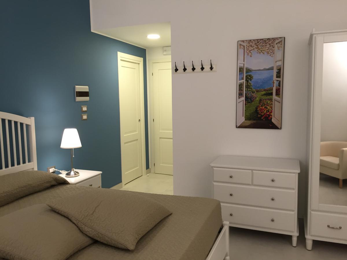 Isola Charm B&B - A Historic Villa Near Punta Del Pero Beach 시라쿠사 외부 사진